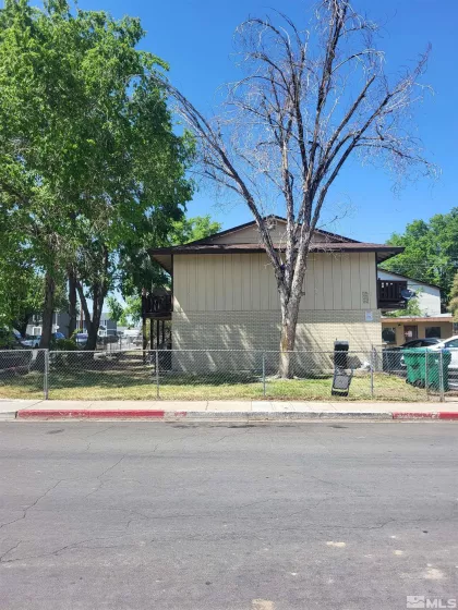 3590 Carlos, Reno, Nevada 89502, ,Residential Income,Residential,Carlos,240008937