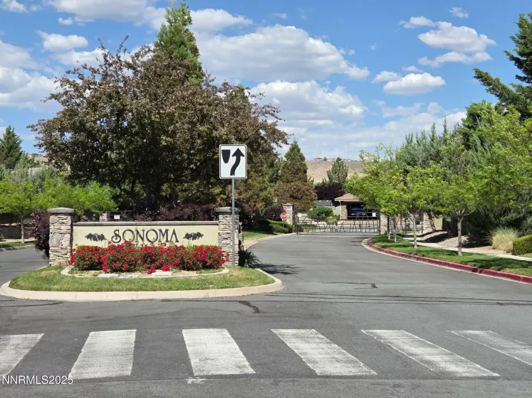 1388 Lambrays, Sparks, Nevada 89436, 4 Bedrooms Bedrooms, ,3 BathroomsBathrooms,Residential,Residential,Lambrays,250050797