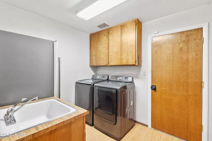 2196 Pebble Beach, Reno, Nevada 89502, 3 Bedrooms Bedrooms, ,2 BathroomsBathrooms,Residential,Residential,Pebble Beach,250050800