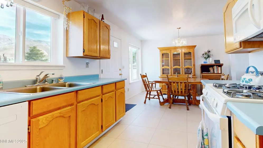 10045 Reins, Winnemucca, Nevada 89445, 3 Bedrooms Bedrooms, ,2 BathroomsBathrooms,Residential,Residential,Reins,250050802