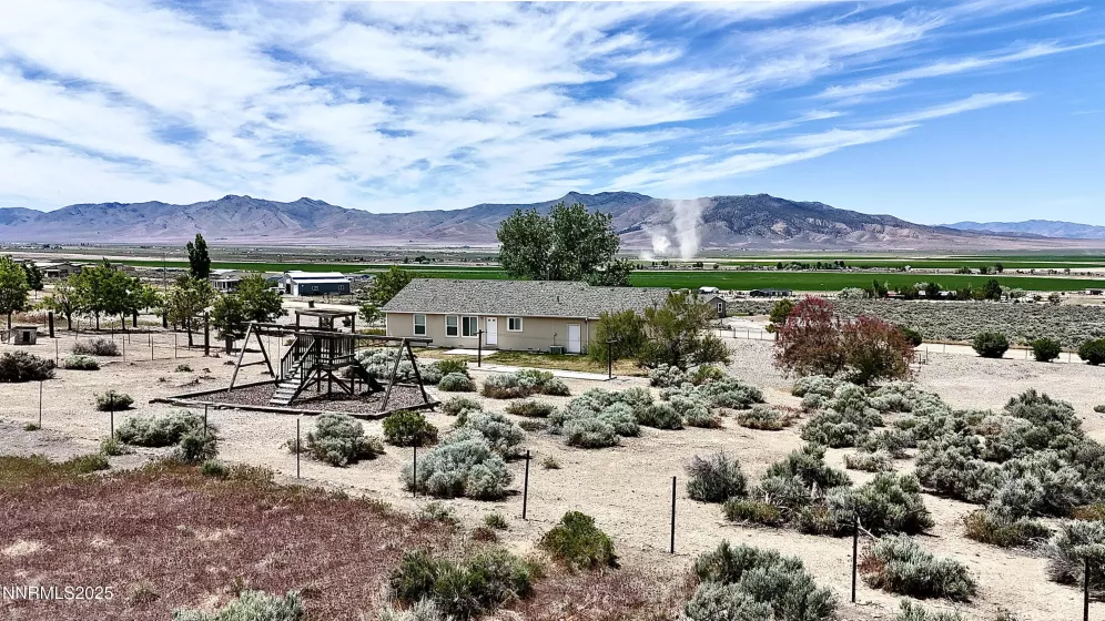 10045 Reins, Winnemucca, Nevada 89445, 3 Bedrooms Bedrooms, ,2 BathroomsBathrooms,Residential,Residential,Reins,250050802