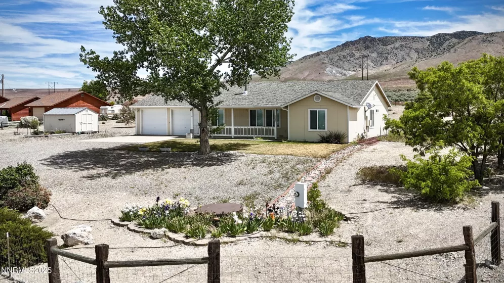 10045 Reins, Winnemucca, Nevada 89445, 3 Bedrooms Bedrooms, ,2 BathroomsBathrooms,Residential,Residential,Reins,250050802