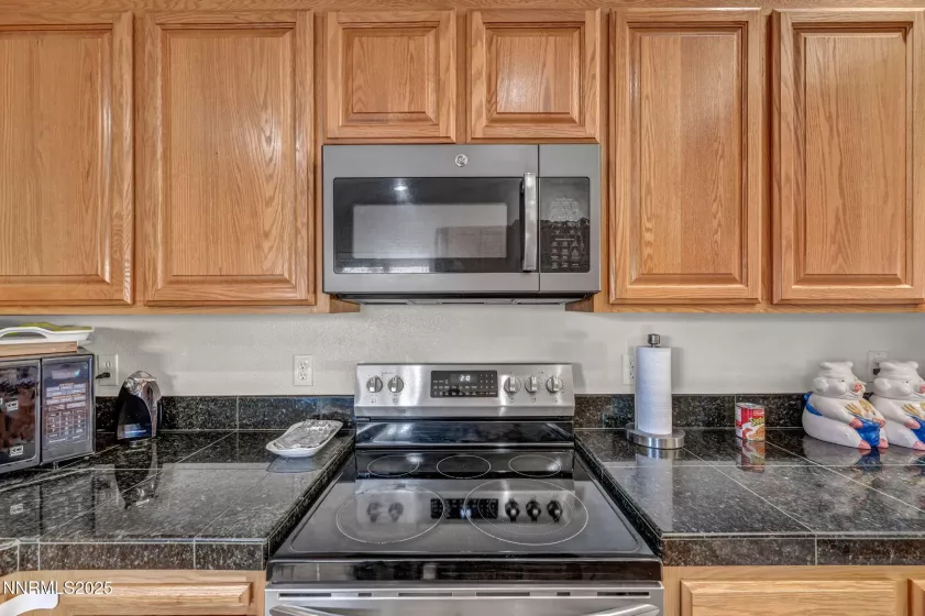 753 Divot, Fernley, Nevada 89408, 4 Bedrooms Bedrooms, ,4 BathroomsBathrooms,Residential,Residential,Divot,250050818