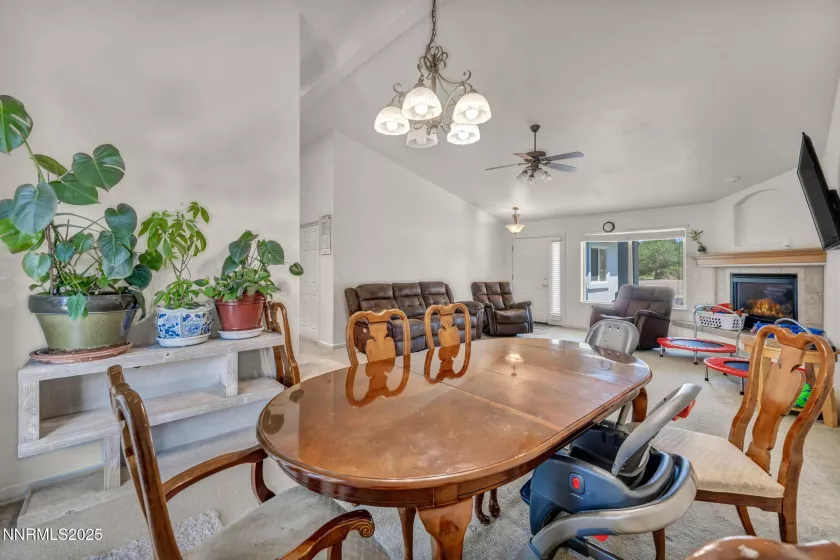 753 Divot, Fernley, Nevada 89408, 4 Bedrooms Bedrooms, ,4 BathroomsBathrooms,Residential,Residential,Divot,250050818