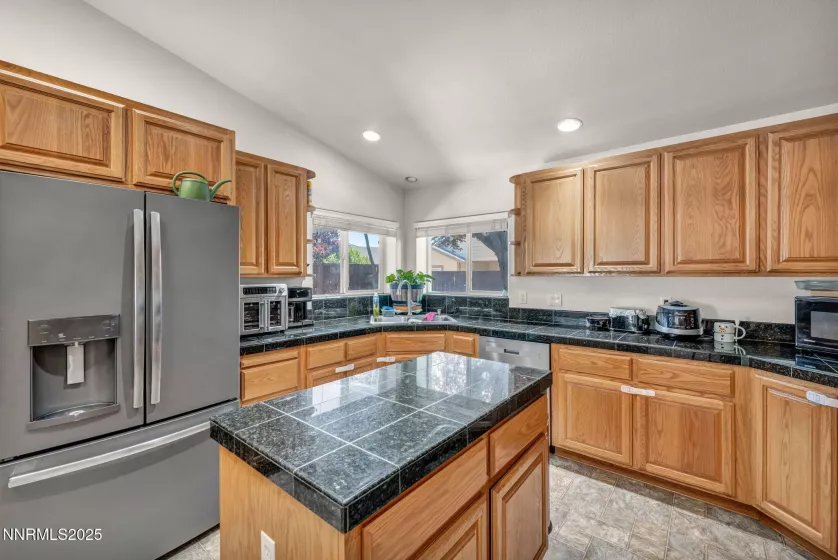 753 Divot, Fernley, Nevada 89408, 4 Bedrooms Bedrooms, ,4 BathroomsBathrooms,Residential,Residential,Divot,250050818