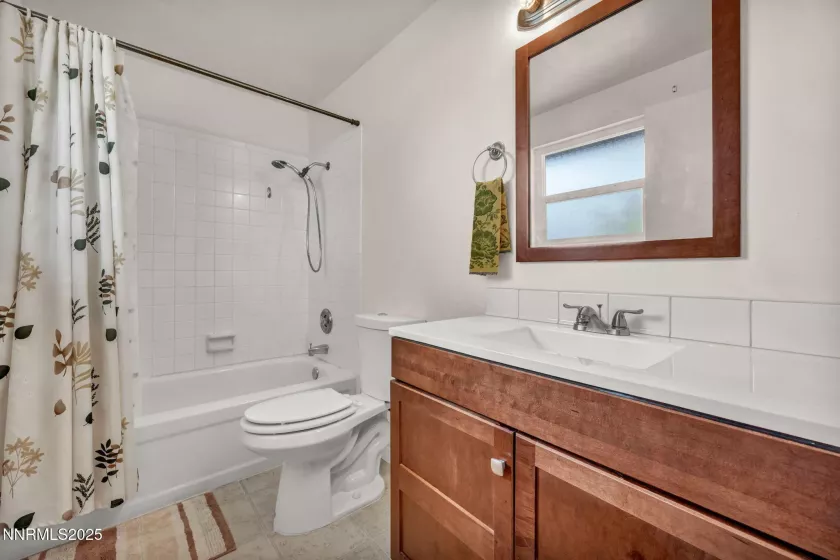 4225 Mira Loma, Reno, Nevada 89502, 3 Bedrooms Bedrooms, ,2 BathroomsBathrooms,Residential,Residential,Mira Loma,250050817