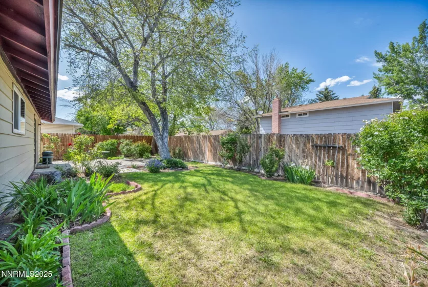 4225 Mira Loma, Reno, Nevada 89502, 3 Bedrooms Bedrooms, ,2 BathroomsBathrooms,Residential,Residential,Mira Loma,250050817