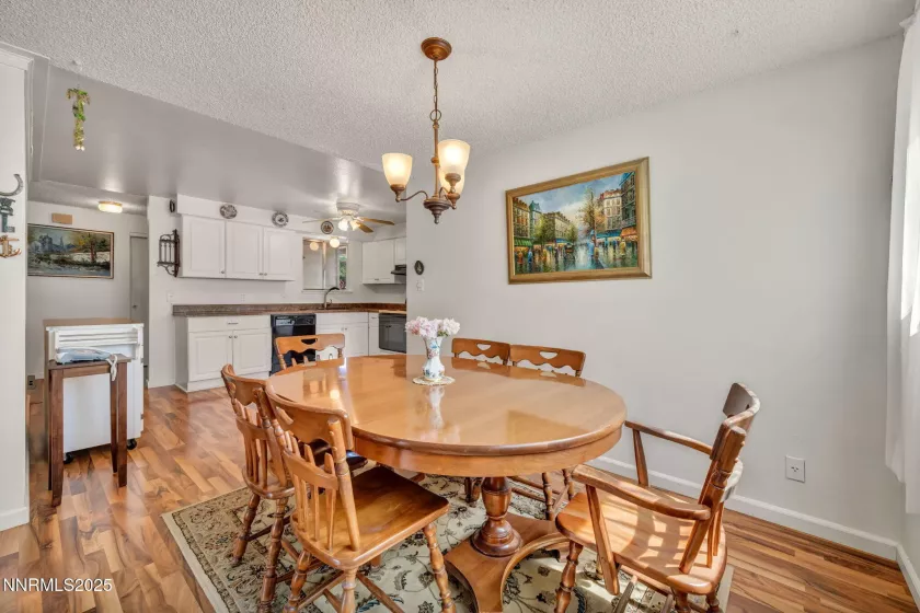 4225 Mira Loma, Reno, Nevada 89502, 3 Bedrooms Bedrooms, ,2 BathroomsBathrooms,Residential,Residential,Mira Loma,250050817