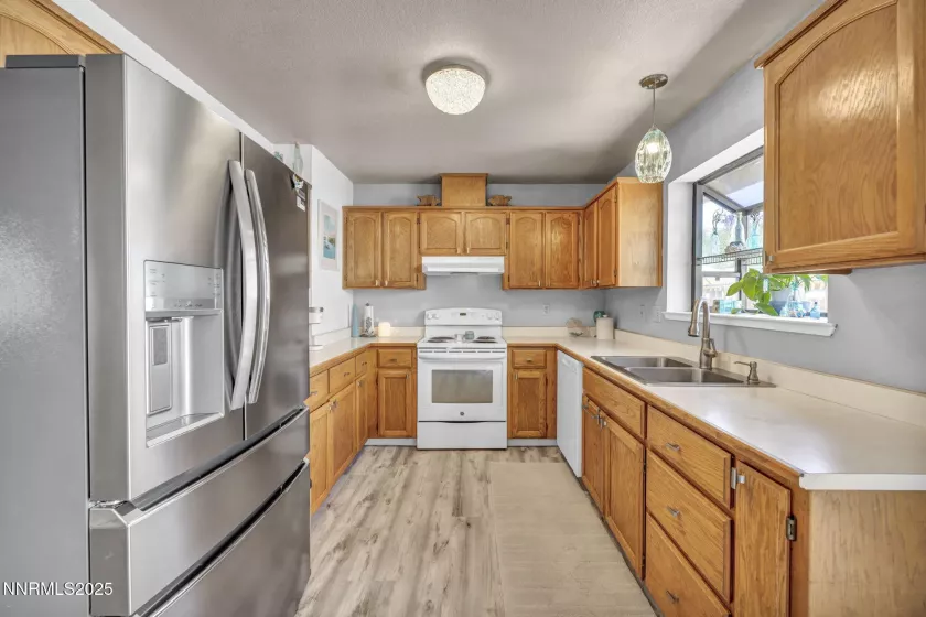 1416 Sally, Gardnerville, Nevada 89460, 3 Bedrooms Bedrooms, ,2 BathroomsBathrooms,Residential,Residential,Sally,250050826