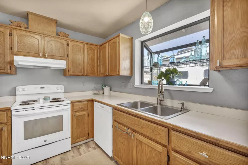 1416 Sally, Gardnerville, Nevada 89460, 3 Bedrooms Bedrooms, ,2 BathroomsBathrooms,Residential,Residential,Sally,250050826