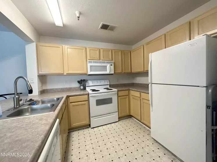 200 Talus, Reno, Nevada 89503, 4 Bedrooms Bedrooms, ,4 BathroomsBathrooms,Residential,Residential,Talus,250050823
