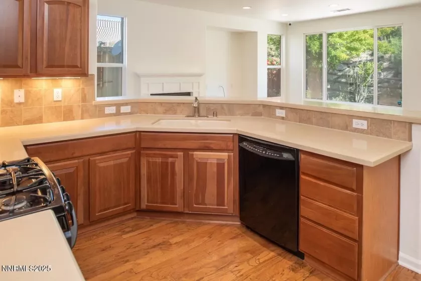 9121 Quilberry, Reno, Nevada 89523, 2 Bedrooms Bedrooms, ,2 BathroomsBathrooms,Residential,Residential,Quilberry,250050822