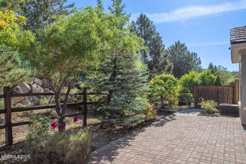 9121 Quilberry, Reno, Nevada 89523, 2 Bedrooms Bedrooms, ,2 BathroomsBathrooms,Residential,Residential,Quilberry,250050822