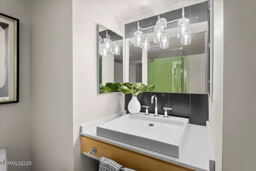 255 Sierra, Reno, Nevada 89501, 1 Bedroom Bedrooms, ,1 BathroomBathrooms,Residential,Residential,Sierra,250050820