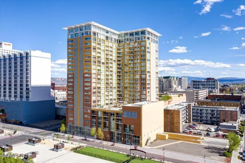 255 Sierra, Reno, Nevada 89501, 1 Bedroom Bedrooms, ,1 BathroomBathrooms,Residential,Residential,Sierra,250050820