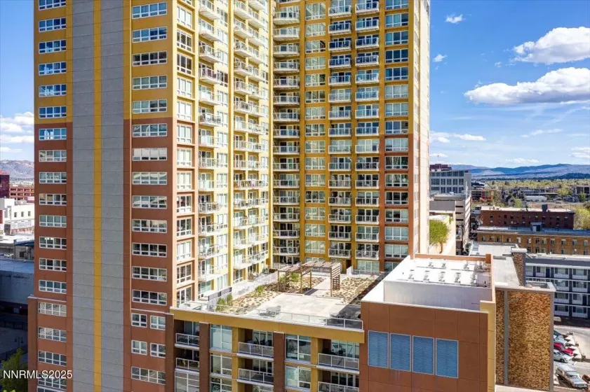255 Sierra, Reno, Nevada 89501, 1 Bedroom Bedrooms, ,1 BathroomBathrooms,Residential,Residential,Sierra,250050820