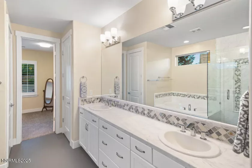1385 Balfour, Reno, Nevada 89509, 3 Bedrooms Bedrooms, ,3 BathroomsBathrooms,Residential,Residential,Balfour,250050819
