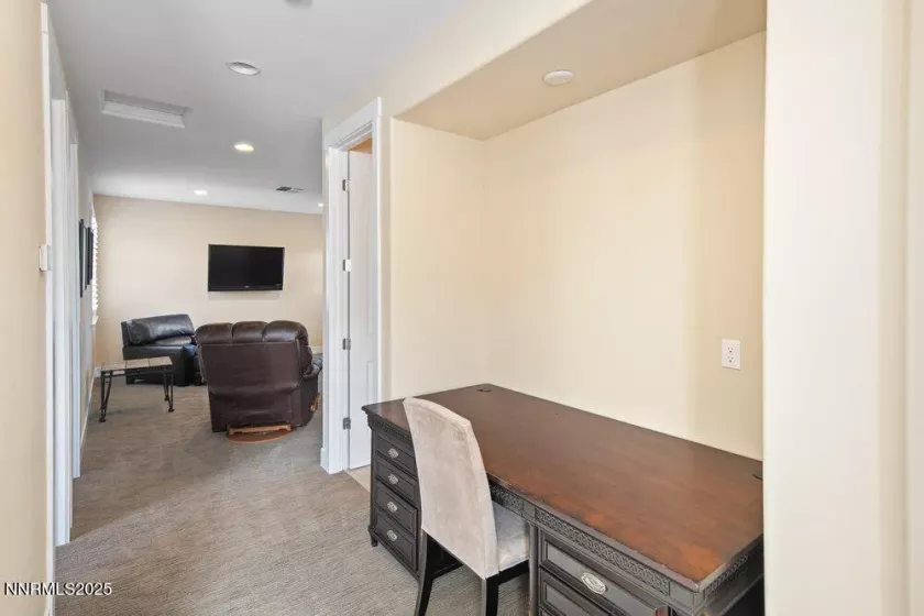 1385 Balfour, Reno, Nevada 89509, 3 Bedrooms Bedrooms, ,3 BathroomsBathrooms,Residential,Residential,Balfour,250050819