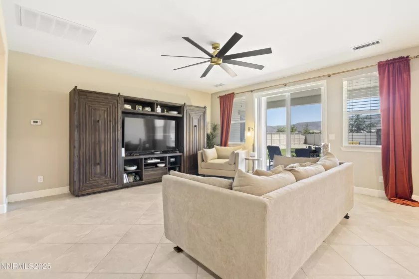 10460 Mott, Reno, Nevada 89521, 4 Bedrooms Bedrooms, ,4 BathroomsBathrooms,Residential,Residential,Mott,250050813
