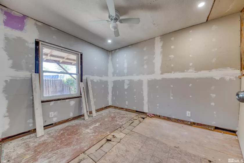 632 Quincy, Reno, Nevada 89512, ,Residential Income,Residential,Quincy,240011751