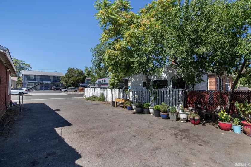 632 Quincy, Reno, Nevada 89512, ,Residential Income,Residential,Quincy,240011751