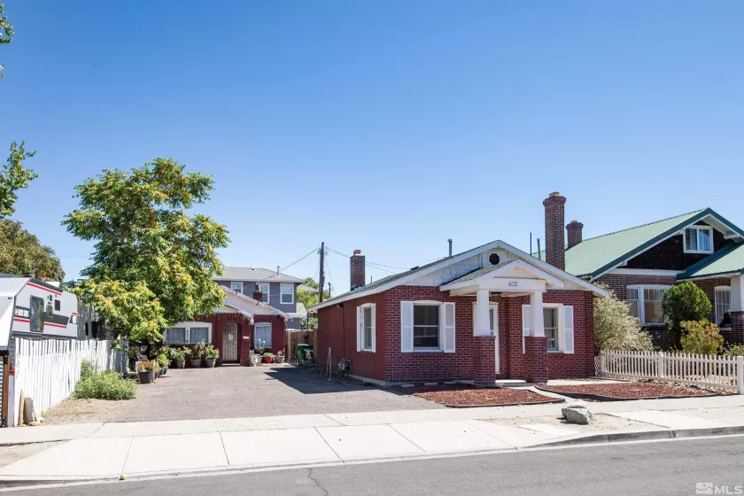 632 Quincy, Reno, Nevada 89512, ,Residential Income,Residential,Quincy,240011751