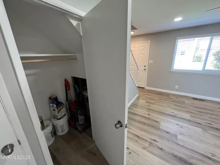 1140 Curry, Carson City, Nevada 89703, 2 Bedrooms Bedrooms, ,1 BathroomBathrooms,Residential,Residential,Curry,250050805