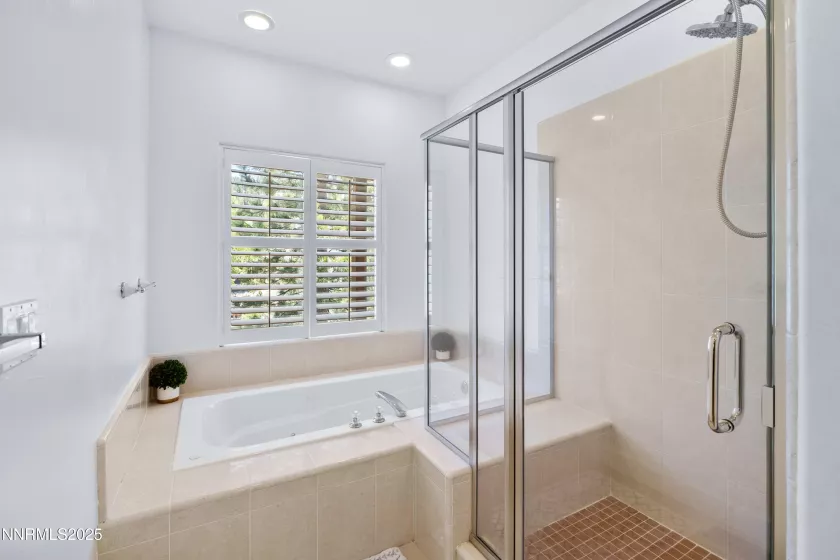 1314 Saint Gallen, Incline Village, Nevada 89451, 4 Bedrooms Bedrooms, ,4 BathroomsBathrooms,Residential,Residential,Saint Gallen,250050808