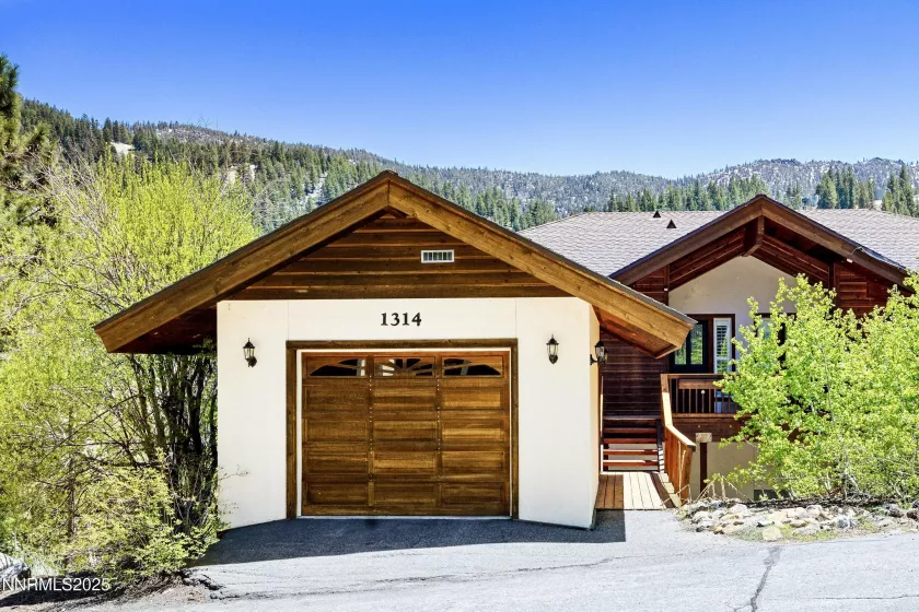 1314 Saint Gallen, Incline Village, Nevada 89451, 4 Bedrooms Bedrooms, ,4 BathroomsBathrooms,Residential,Residential,Saint Gallen,250050808