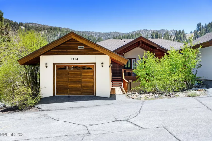 1314 Saint Gallen, Incline Village, Nevada 89451, 4 Bedrooms Bedrooms, ,4 BathroomsBathrooms,Residential,Residential,Saint Gallen,250050808