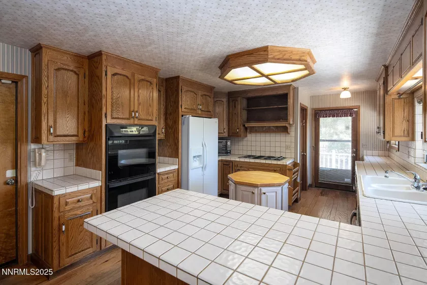 2330 Crows Nest, Reno, Nevada 89519, 4 Bedrooms Bedrooms, ,4 BathroomsBathrooms,Residential,Residential,Crows Nest,250050807