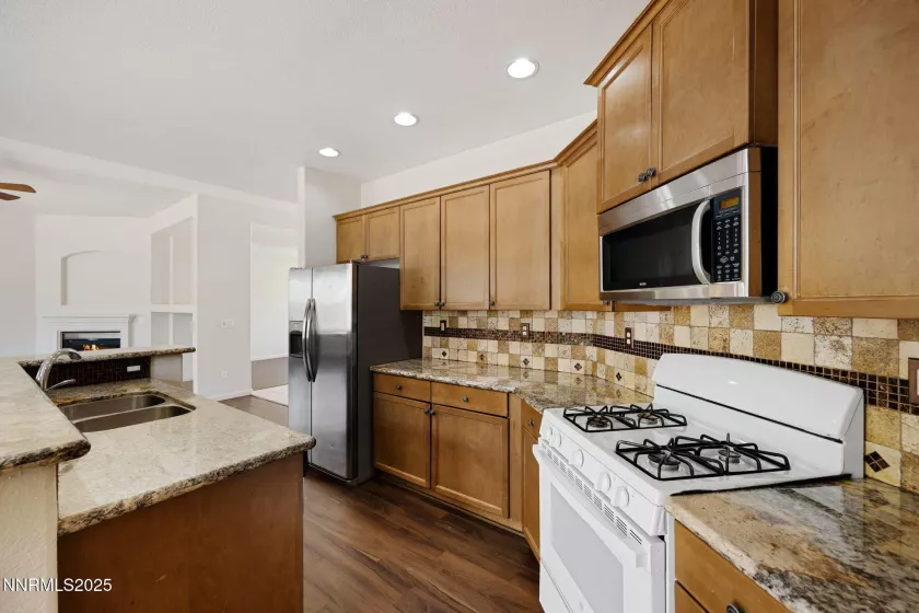 7145 Beacon, Reno, Nevada 89506, 4 Bedrooms Bedrooms, ,3 BathroomsBathrooms,Residential,Residential,Beacon,250050803