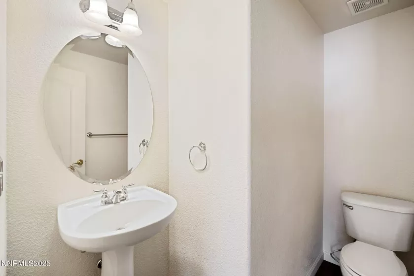 7145 Beacon, Reno, Nevada 89506, 4 Bedrooms Bedrooms, ,3 BathroomsBathrooms,Residential,Residential,Beacon,250050803