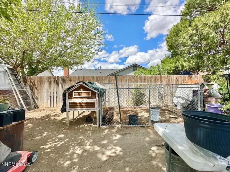 1714 Meadowvale, Sparks, Nevada 89431, 4 Bedrooms Bedrooms, ,2 BathroomsBathrooms,Residential,Residential,Meadowvale,250050490