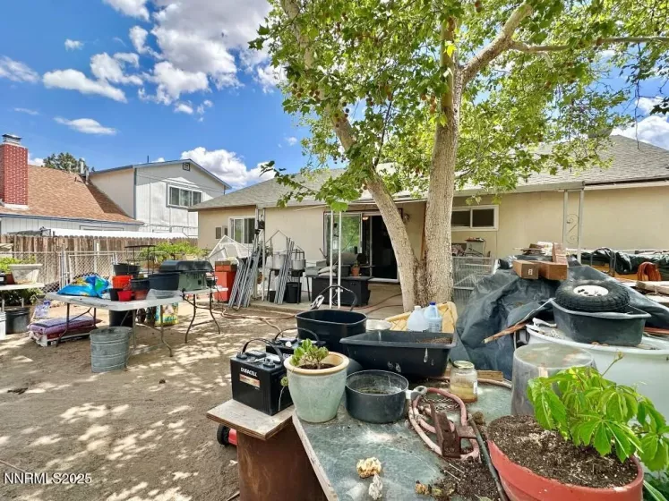 1714 Meadowvale, Sparks, Nevada 89431, 4 Bedrooms Bedrooms, ,2 BathroomsBathrooms,Residential,Residential,Meadowvale,250050490