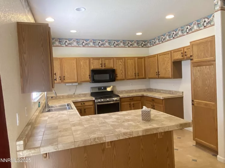 193 Dayton Village, Dayton, Nevada 89403, 4 Bedrooms Bedrooms, ,3 BathroomsBathrooms,Residential,Residential,Dayton Village,250050484