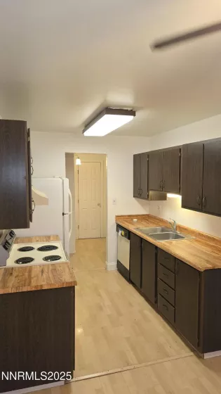 3921 Clear Acre, Reno, Nevada 89512, 1 Bedroom Bedrooms, ,1 BathroomBathrooms,Residential,Residential,Clear Acre,250000102