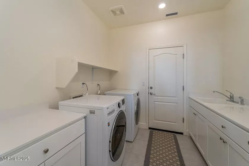 3430 Careggi, Sparks, Nevada 89434, 3 Bedrooms Bedrooms, ,3 BathroomsBathrooms,Residential Lease,Manufactured,Careggi,250050833