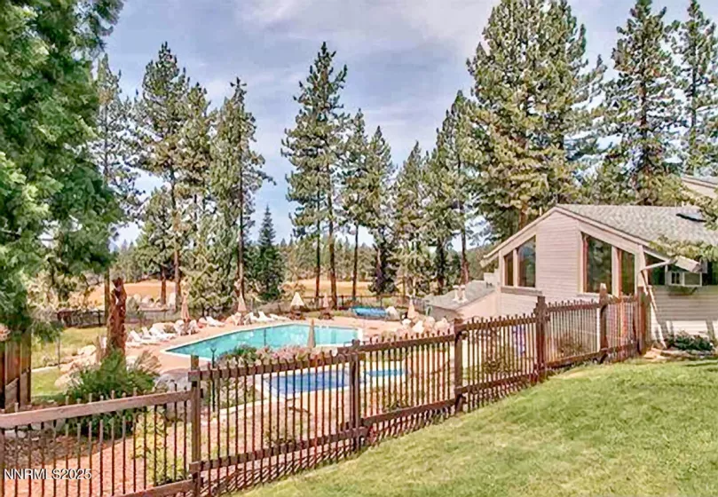 208 Clubhouse, Stateline, Nevada 89449, 2 Bedrooms Bedrooms, ,3 BathroomsBathrooms,Residential,Residential,Clubhouse,250050834
