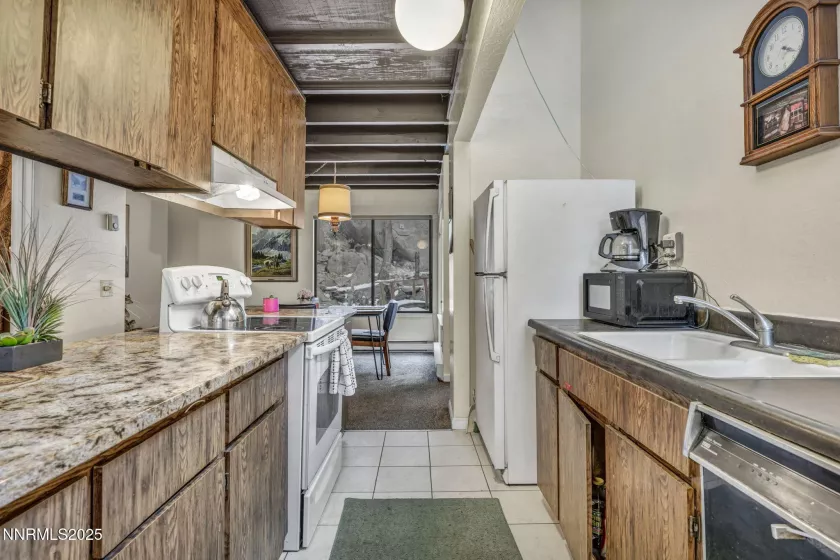 208 Clubhouse, Stateline, Nevada 89449, 2 Bedrooms Bedrooms, ,3 BathroomsBathrooms,Residential,Residential,Clubhouse,250050834