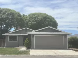 231 Whitacre, Yerington, Nevada 89447, 3 Bedrooms Bedrooms, ,2 BathroomsBathrooms,Residential,Residential,Whitacre,250050837