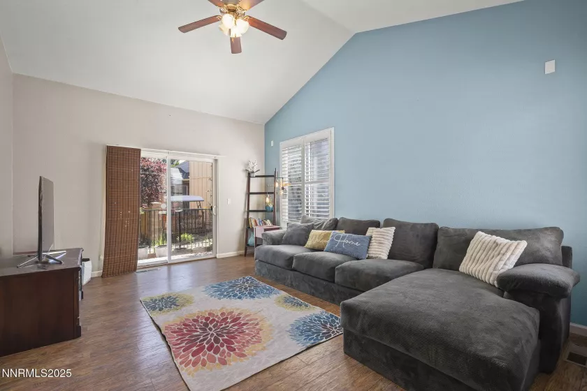 5725 Crooked Stick, Sparks, Nevada 89436, 2 Bedrooms Bedrooms, ,3 BathroomsBathrooms,Residential,Residential,Crooked Stick,250050840