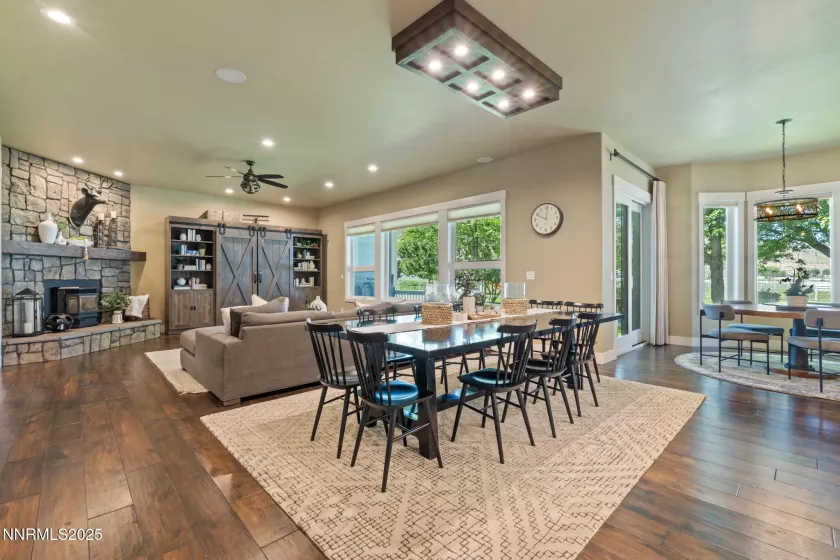 1020 Cantlon, Reno, Nevada 89521, 6 Bedrooms Bedrooms, ,7 BathroomsBathrooms,Residential,Residential,Cantlon,250050857