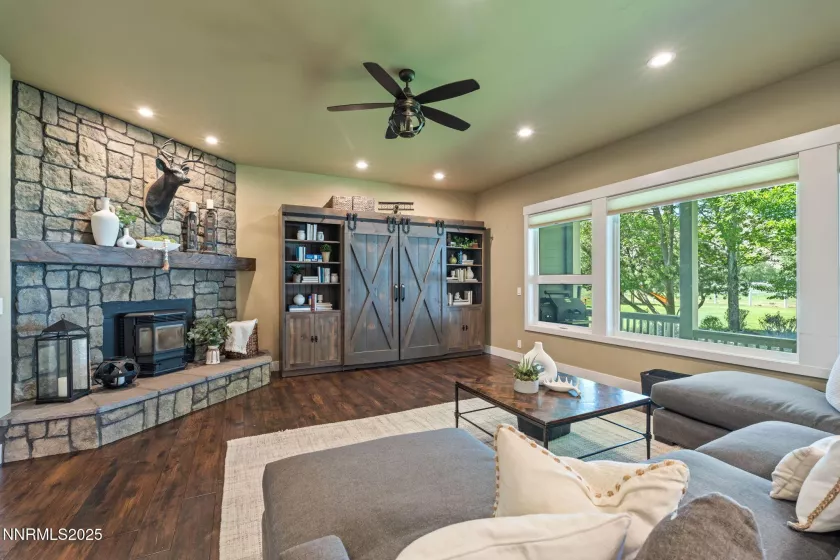 1020 Cantlon, Reno, Nevada 89521, 6 Bedrooms Bedrooms, ,7 BathroomsBathrooms,Residential,Residential,Cantlon,250050857