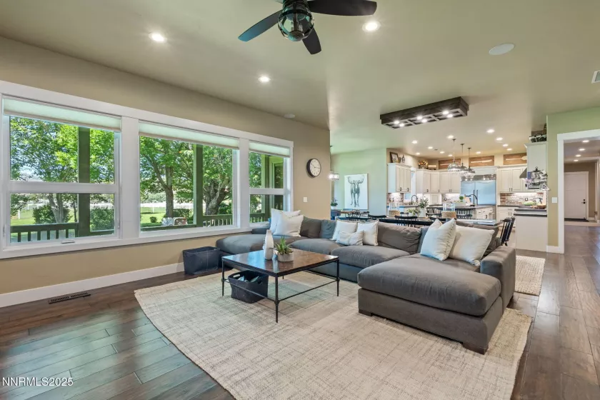 1020 Cantlon, Reno, Nevada 89521, 6 Bedrooms Bedrooms, ,7 BathroomsBathrooms,Residential,Residential,Cantlon,250050857