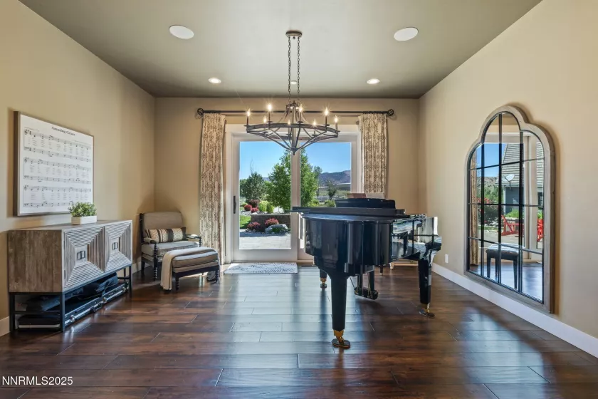1020 Cantlon, Reno, Nevada 89521, 6 Bedrooms Bedrooms, ,7 BathroomsBathrooms,Residential,Residential,Cantlon,250050857