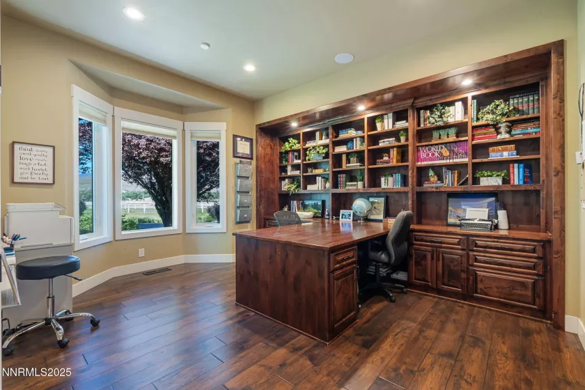 1020 Cantlon, Reno, Nevada 89521, 6 Bedrooms Bedrooms, ,7 BathroomsBathrooms,Residential,Residential,Cantlon,250050857