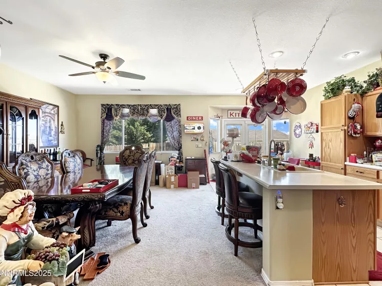 8490 Coral Reef, Reno, Nevada 89506, 3 Bedrooms Bedrooms, ,2 BathroomsBathrooms,Residential,Residential,Coral Reef,250050858