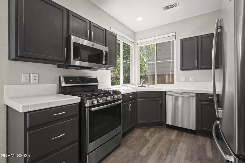 3833 Heron'S Landing, Reno, Nevada 89502, 2 Bedrooms Bedrooms, ,3 BathroomsBathrooms,Residential,Residential,Heron'S Landing,250050859