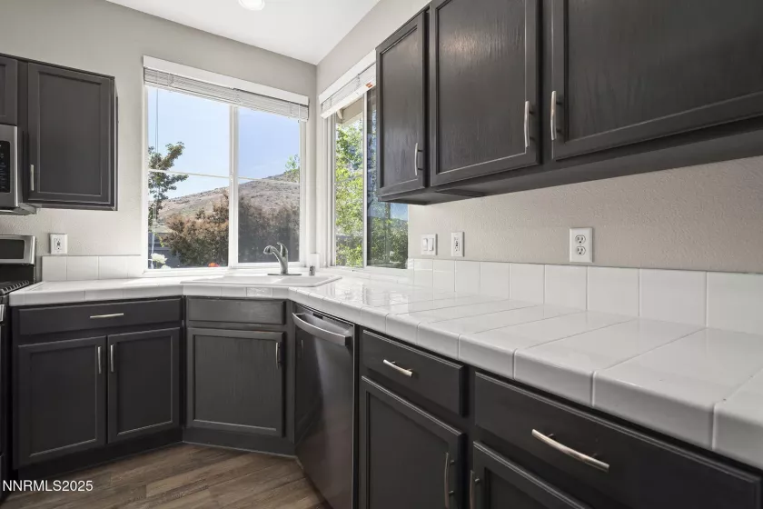 3833 Heron'S Landing, Reno, Nevada 89502, 2 Bedrooms Bedrooms, ,3 BathroomsBathrooms,Residential,Residential,Heron'S Landing,250050859